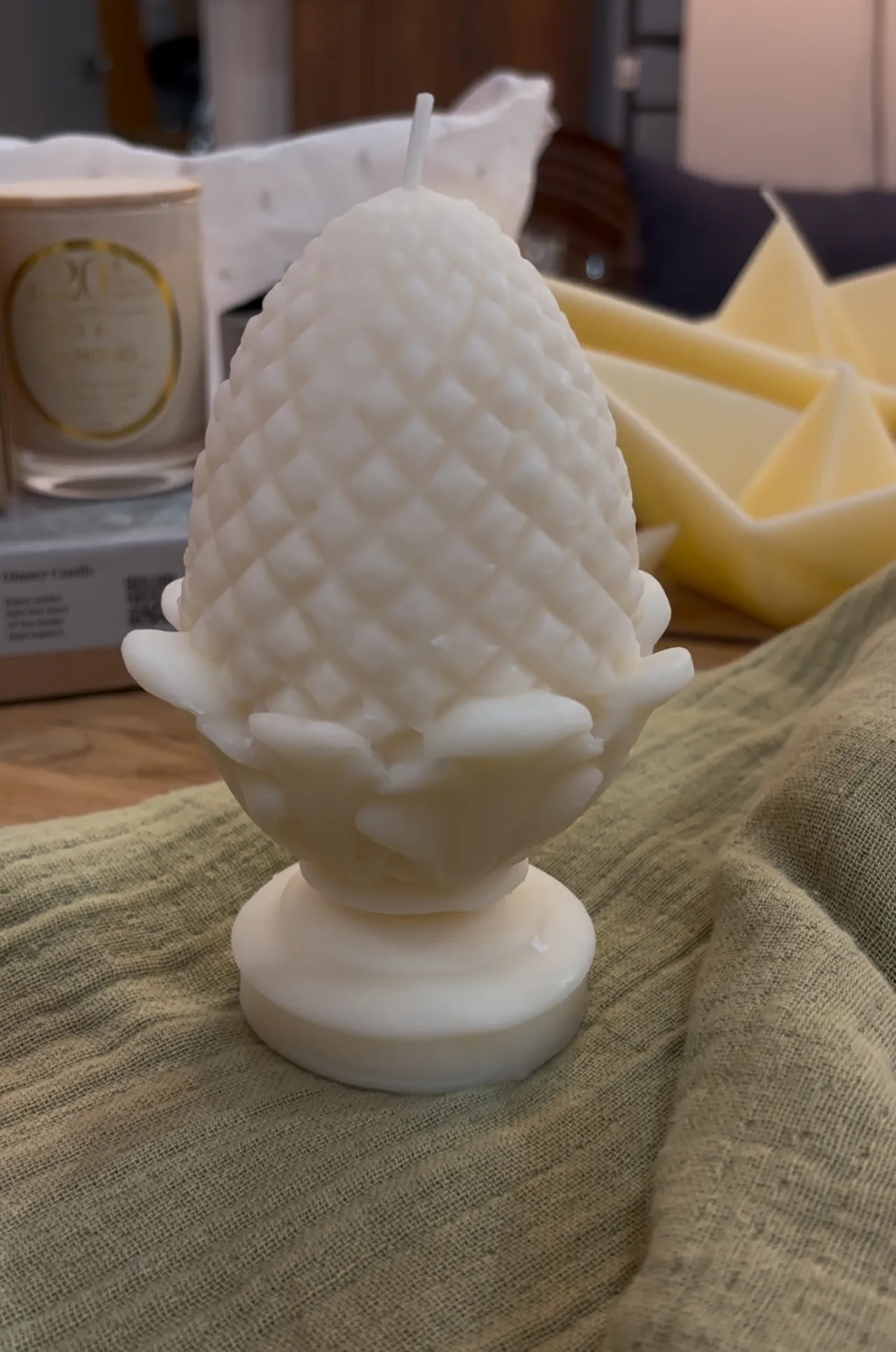 Vela decorativa Pinacle Brown Large - Imagen 8