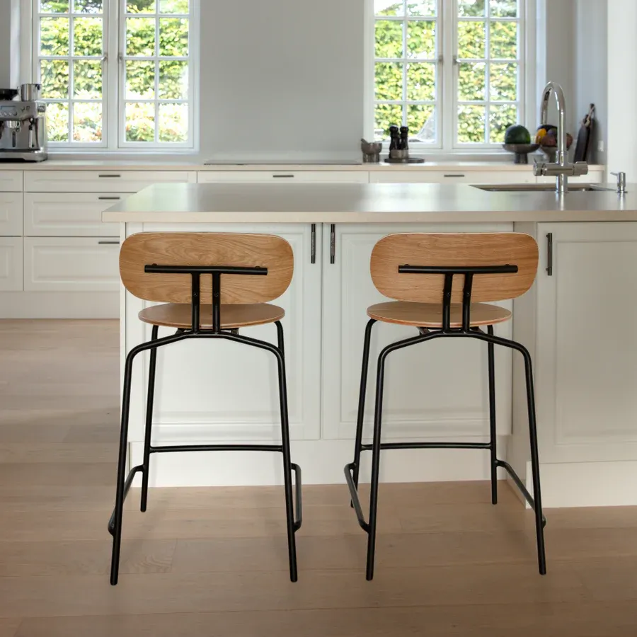 Taburete alto Curious en madera de roble y acero Natural & Black - Imagen 9