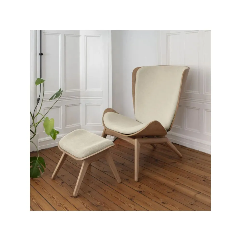 Sillón orejero The Reader en madera de roble tapizado White Sands - Imagen 4