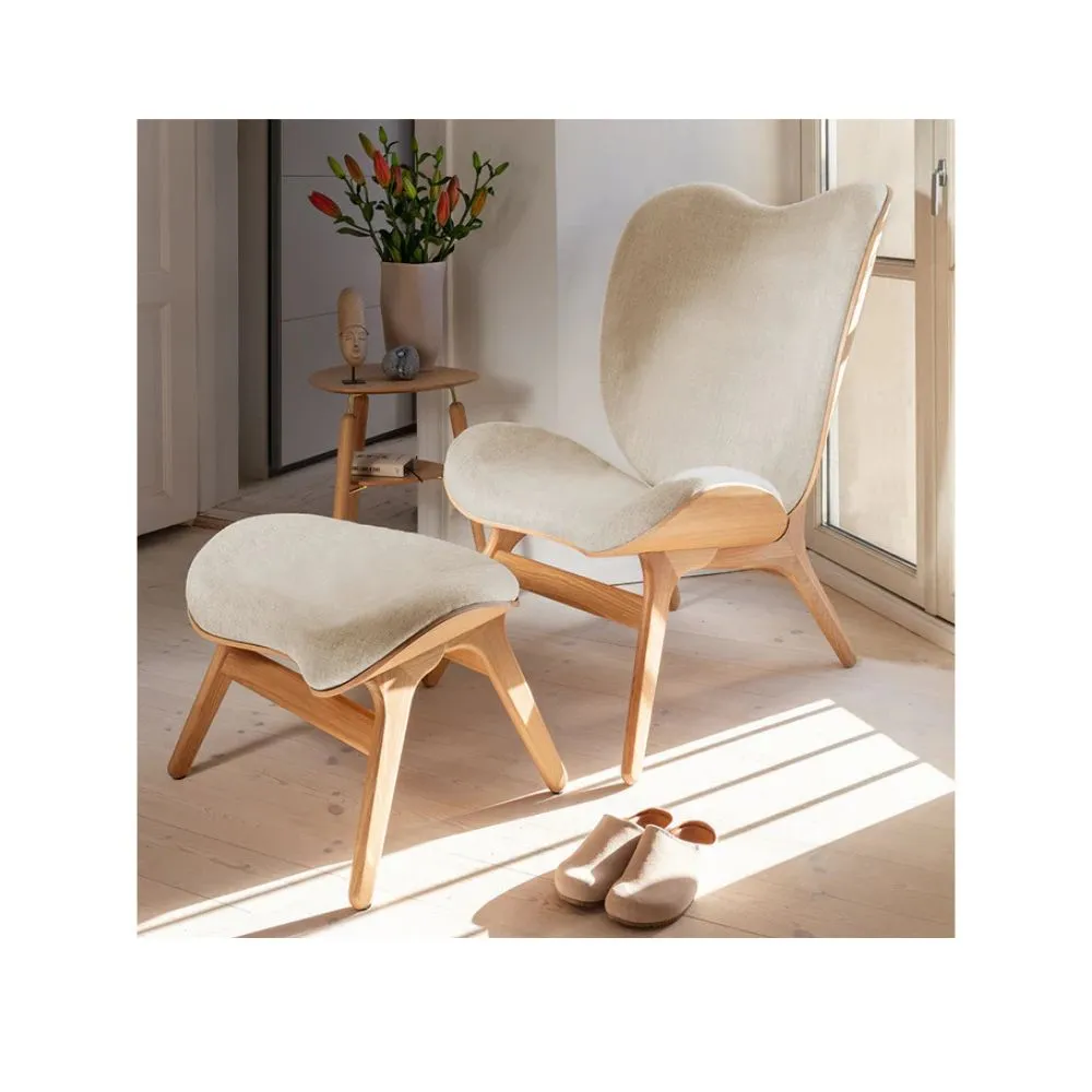 Sillón A Conversation Piece en madera de roble tapizado White Sands - Imagen 3