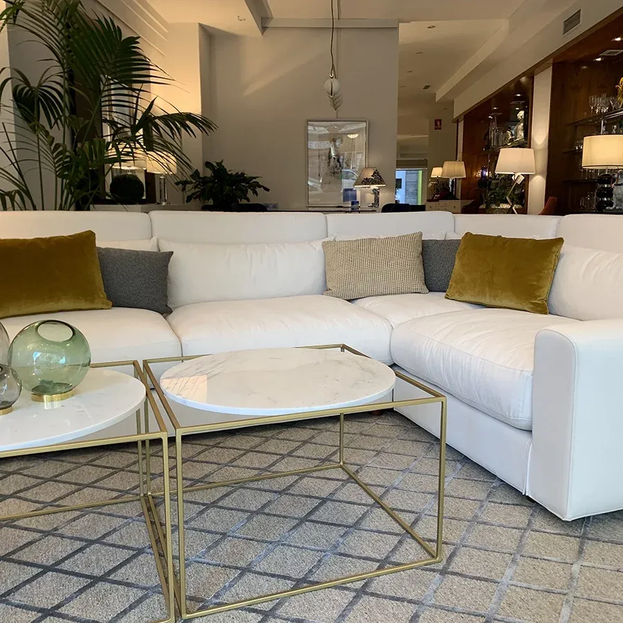 Mesa de centro de metal con mármol circular - Imagen 3